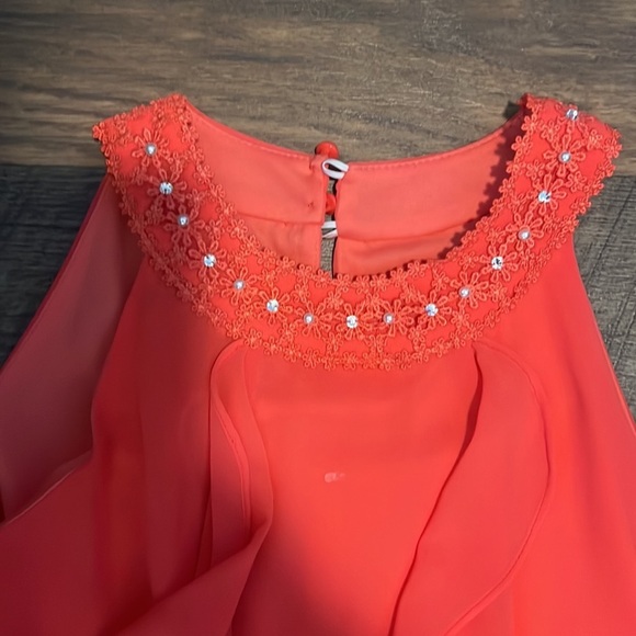 Dress​​​ - Picture 3 of 6